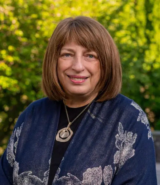 Dr. Bea Hollander Goldfein